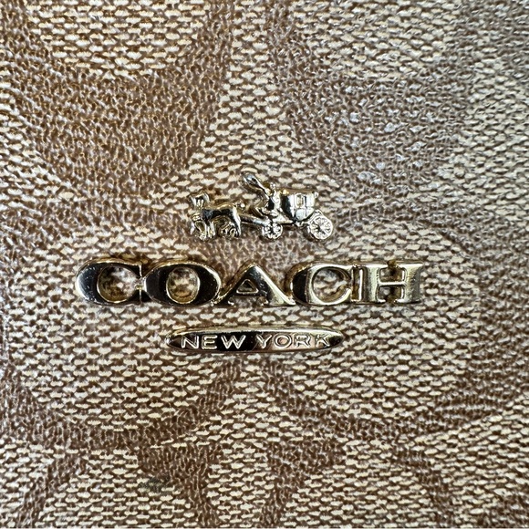 Coach Brown Classic Tote Bag - Picture 7 of 17